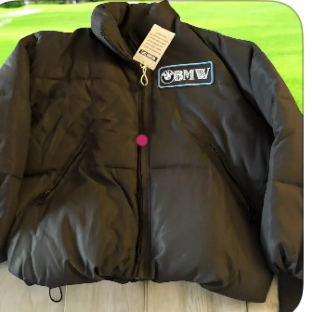 BMW Classic Black Puffer Jacket
Black Oversized
Soft Warm - Picture 1 of 10